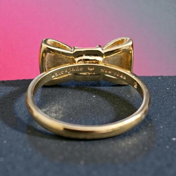 KATE SPADE "Take a Bow" Pink and Gold-Tone Enamel Bow Ring 8 - Picture 4 of 5